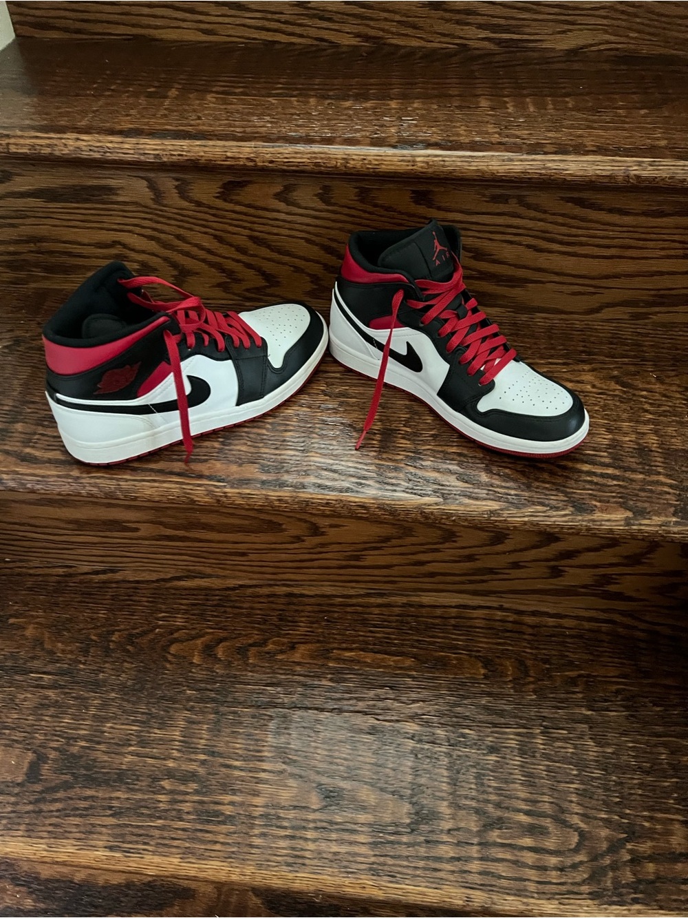 Men’s Jordan 1 Mid Sneakers